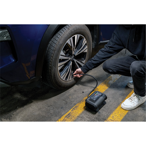 Survolteur 2000A Boost Air & compresseur d'air 100 PSI Consource