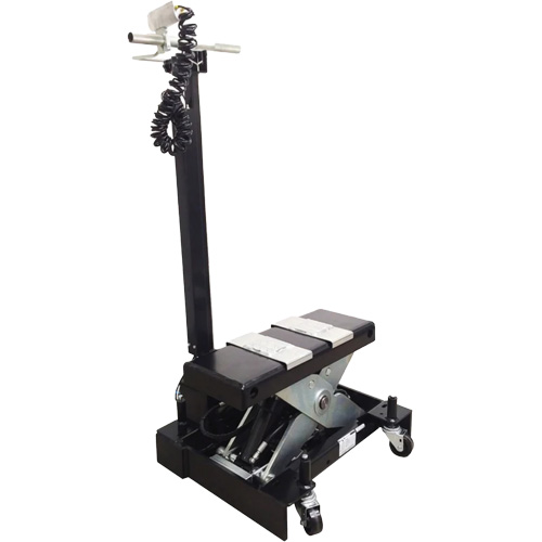 Cric de service de plancher &agrave; profil bas, 12 tonne(s) Capacit&eacute;, 7-1/2" Abaiss&eacute;e, 15" &eacute;lev&eacute;e, Air comprim&eacute;/hydraulique Consource