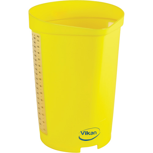 Cruche gradu&eacute;e, Plastique, Jaune, 65 oz Consource