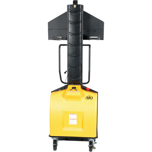 Gerbeur motoris&eacute; avec m&acirc;t &eacute;troit, Fonctionnement &eacute;lectrique, Capacit&eacute; 1500 lb, Lev&eacute;e max 63" Consource