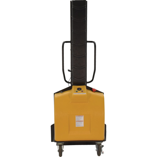 Gerbeur motoris&eacute; avec m&acirc;t &eacute;troit, Fonctionnement &eacute;lectrique, Capacit&eacute; 1000 lb, Lev&eacute;e max 63" Consource