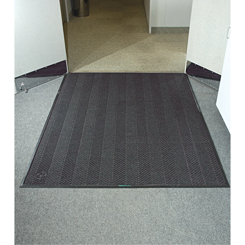 Waterhog&reg; Eco Elite Matting, Wiper/Scraper, 6' x 8' x 3/8", Grey Ash Consource