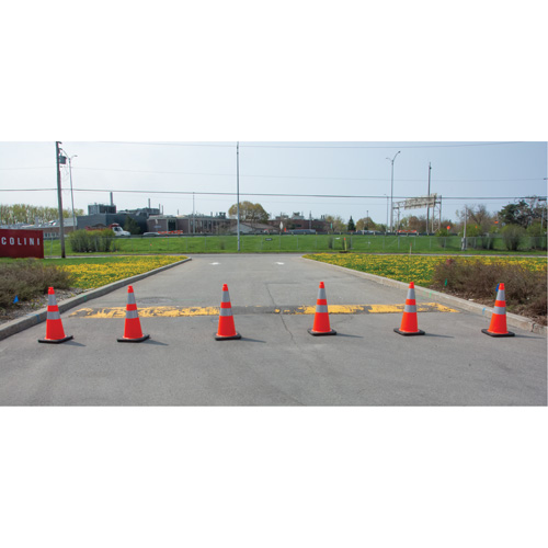 Traffic Cone, 28", Orange, 4" & 6" Reflective Collar(s) Consource