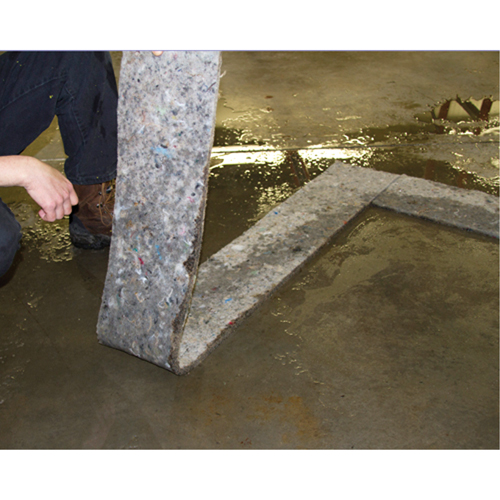 Bandes Husky Spilltration, Huile seulement, 64" x 8", 4 gal. d'absorption Consource