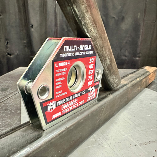 Magnetic Welding Squares, 4-3/8" L x 3/4" W x 3" H, 55 lbs. Consource