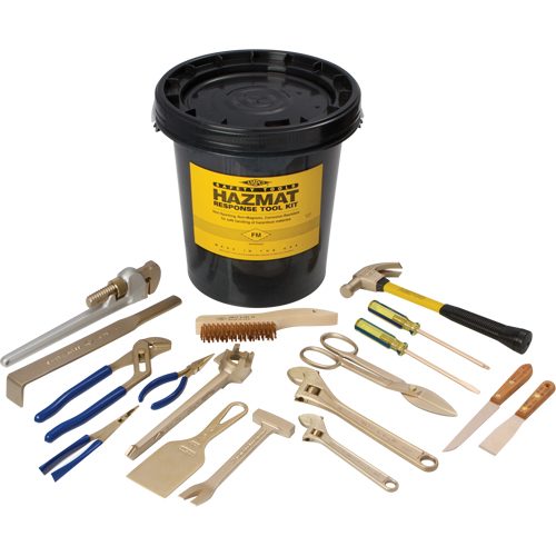Trousses d'outils mati&egrave;res dangereuses 17 morceaux Consource