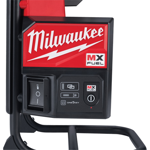 Ensemble vibrateur &agrave; b&eacute;ton &agrave; dos MX Fuel Consource