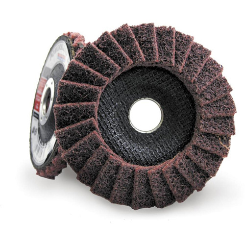 Disque &agrave; lamelles incurv&eacute; pour traitement de surface POWERBLEND SCD, 4-1/2" x 7/8", Type 29, Grain Moyen Consource