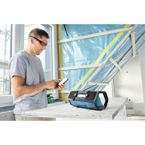 Compact Jobsite Radio with Bluetooth&reg; 5.0, Lithium-Ion, 18 V Consource