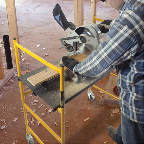 Ensemble de petit &eacute;chafaudage de base de 4' Jobsite Series, Cadre Acier, 41" p x 45-3/4" h Consource