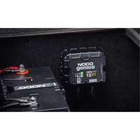 Chargeur de batterie embarqu&eacute; &agrave; 1 sortie de 10 amp&egrave;res GenPro10X1 Genius Consource
