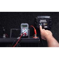 Chargeur de batterie embarqu&eacute; &agrave; 1 sortie de 10 amp&egrave;res GenPro10X1 Genius Consource
