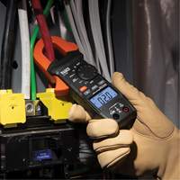 Trousse dessai &eacute;lectrique avec pince-m&egrave;tre Consource