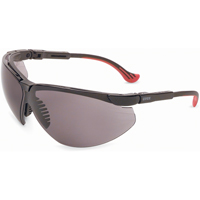 Lunettes de s&eacute;curit&eacute; Uvex Genesis avec lentilles HydroShield, Lentille Grise/fum&eacute;e, Antibu&eacute;e, R&eacute;pond ou surpasse la norme CSA Z94.3 Consource