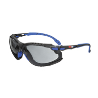 Ensemble de lunettes de s&eacute;curit&eacute; Solus, Lentille Fum&eacute;e, Antibu&eacute;e, R&eacute;pond ou surpasse la norme CSA Z94.3 Consource