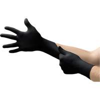 Onyx&reg; Gloves, Small, Nitrile, 3.5-mil, Powder-Free, Black Consource